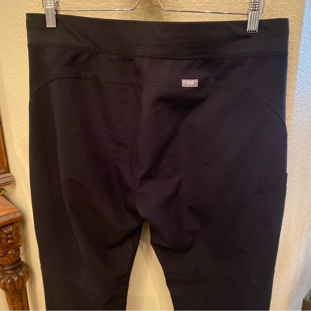FIGS Black Technical Collection Scrub Pants Size Large-Unisex